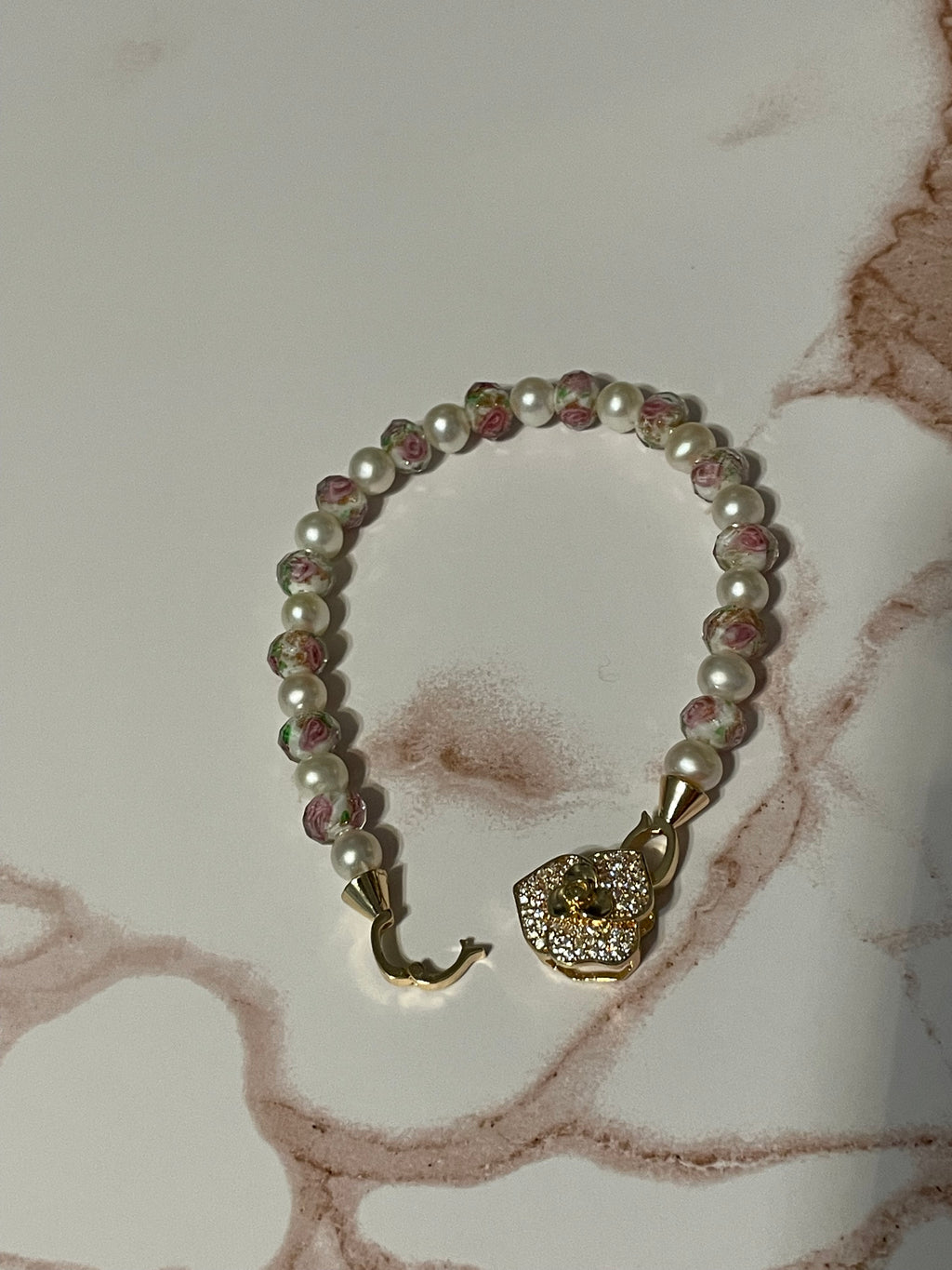 Delicate Rose Pearl Bracelet