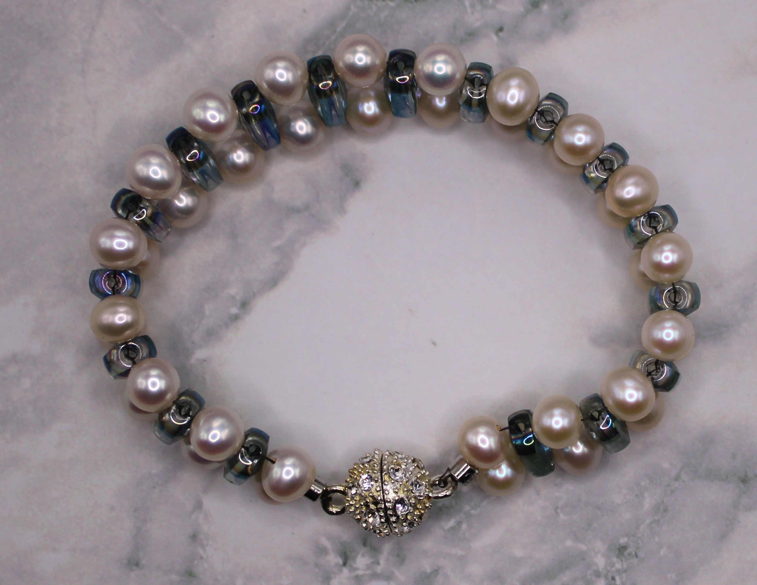 Ocean Shimmer Pearl Bracelet