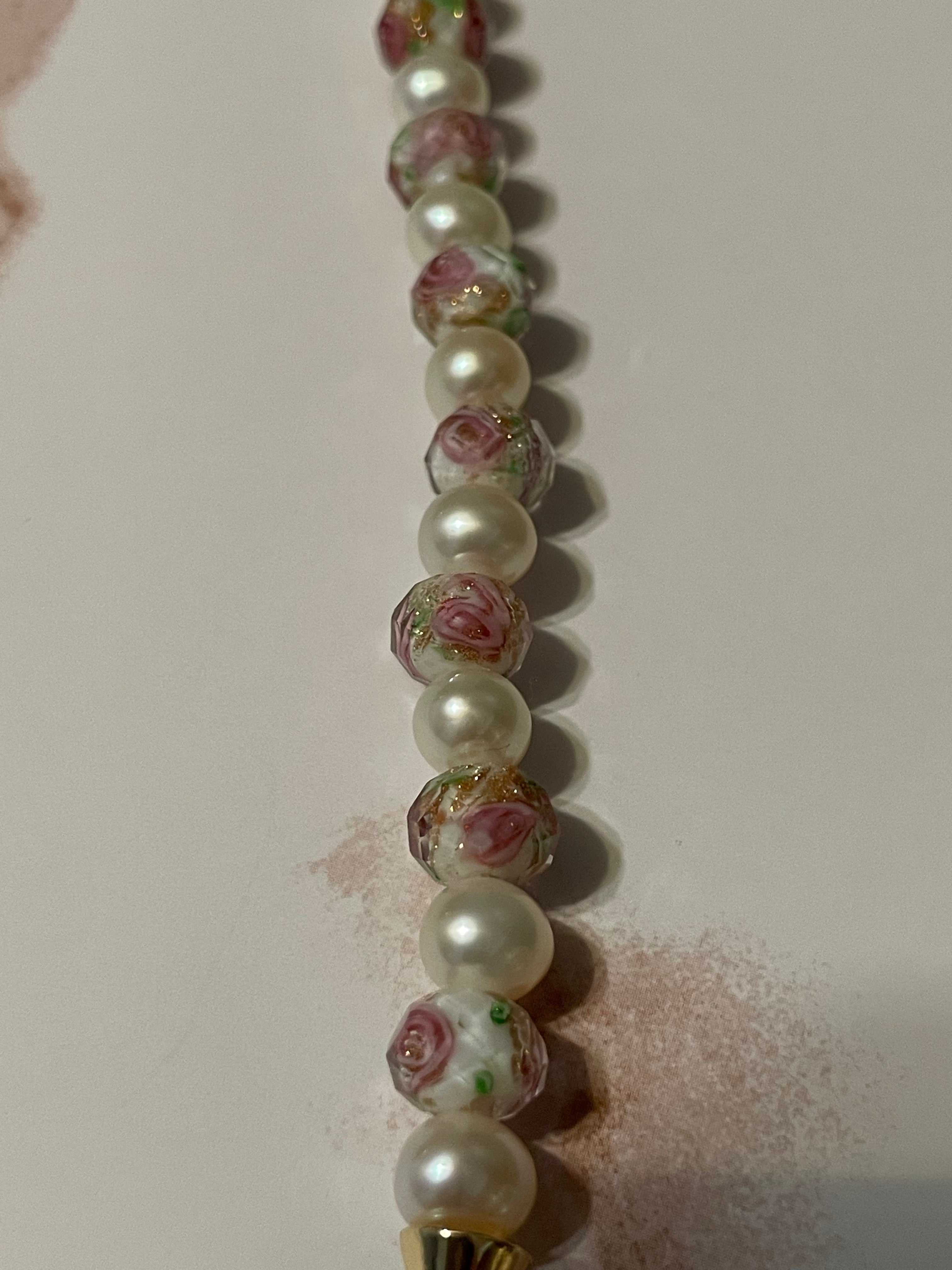 Delicate Rose Pearl Bracelet