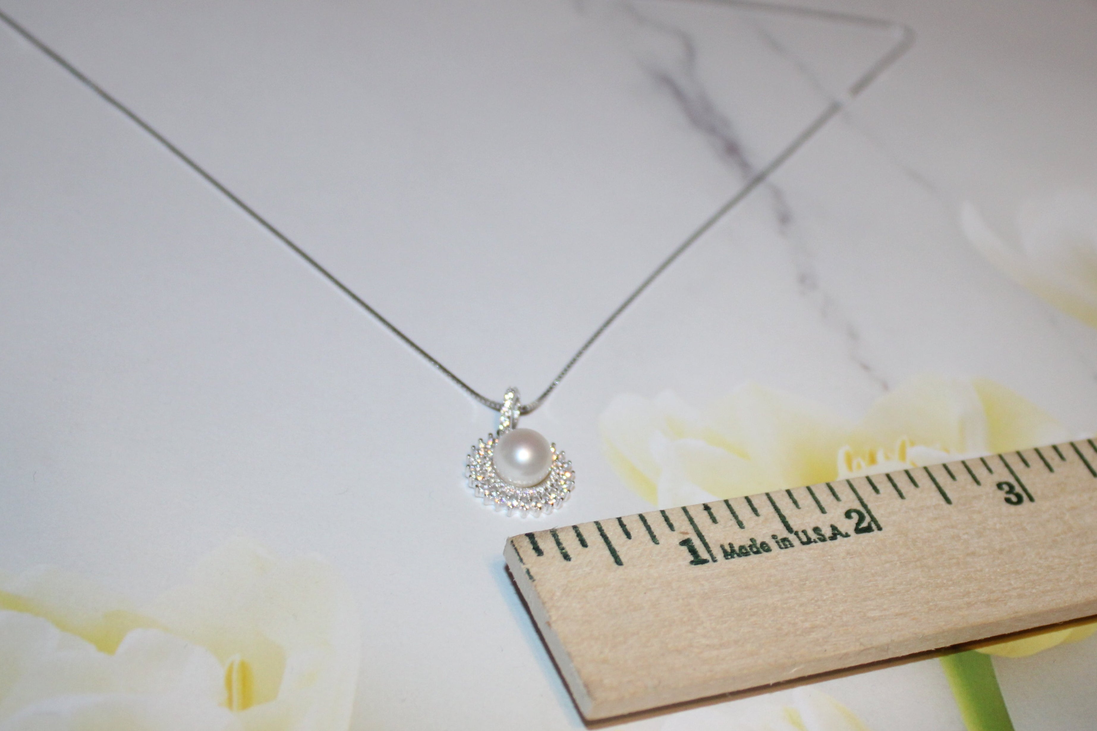 freshwater pearl pendant size
