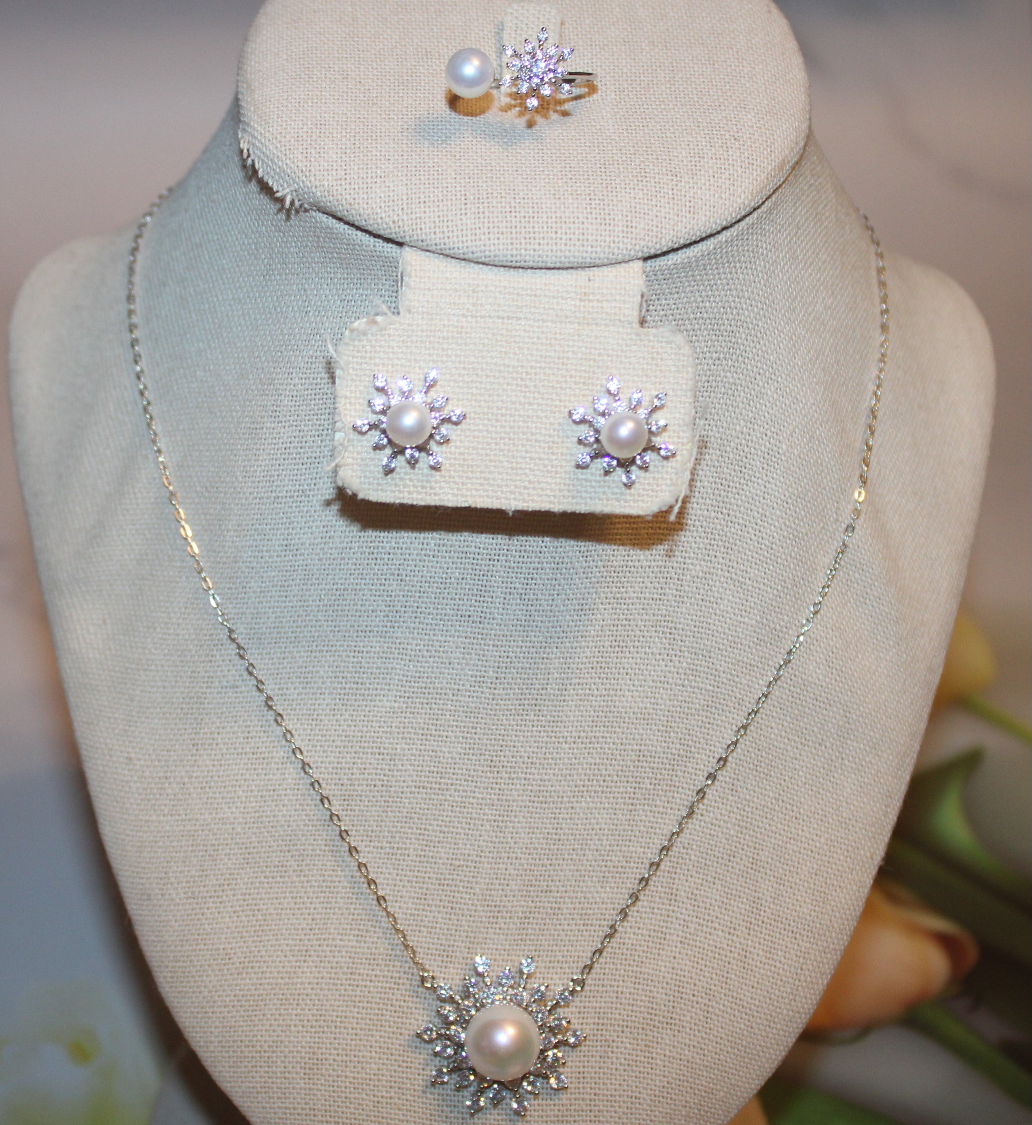 pearl pendant set