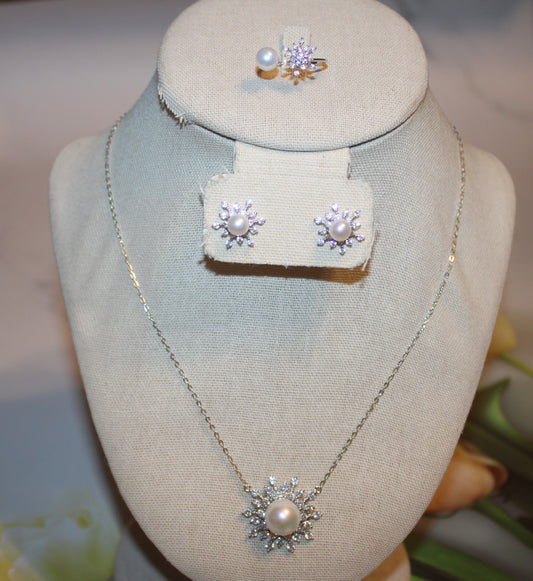 Edison Pearl Snowflake Necklace Set