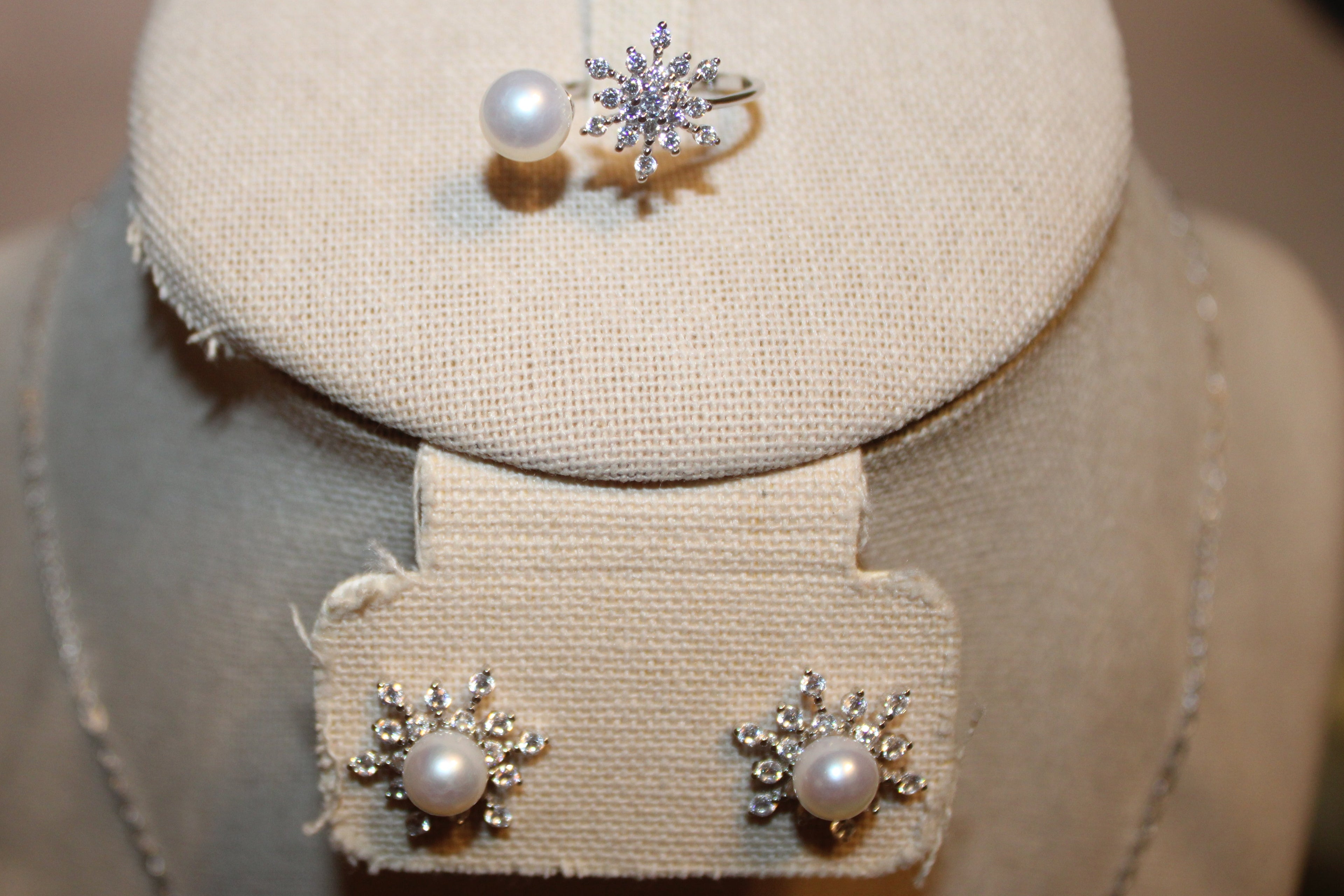 pearl pendant ring and earrings