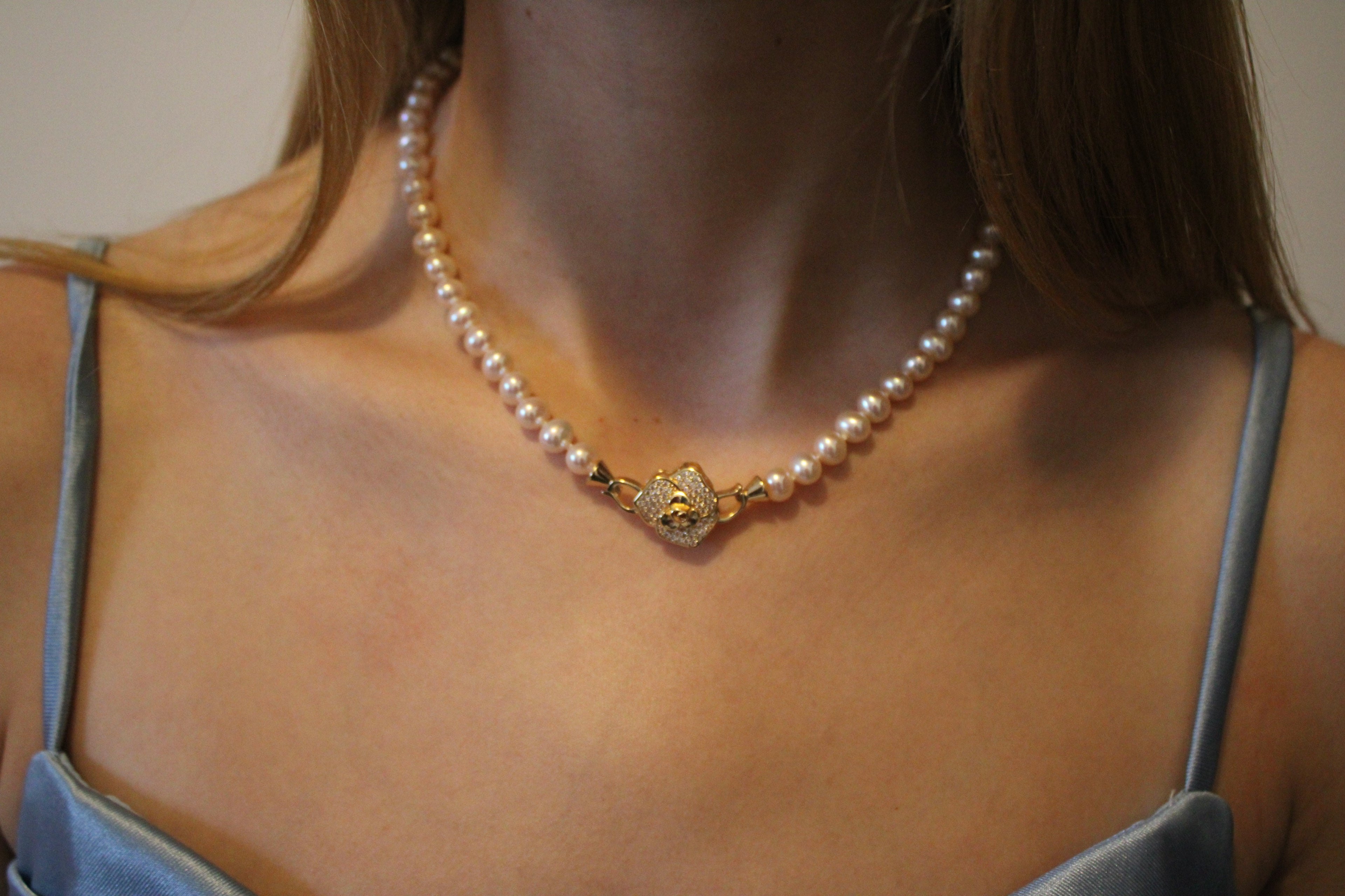 Classic Pearl Necklace