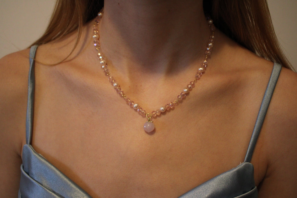Just Peachy Necklace Set
