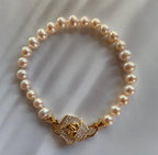freshwater pearl bracelet in classic white, AAA grade 6-7mm pearls