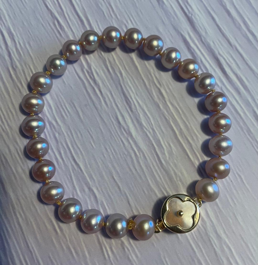 Lavender Freshwater Pearl Bracelet