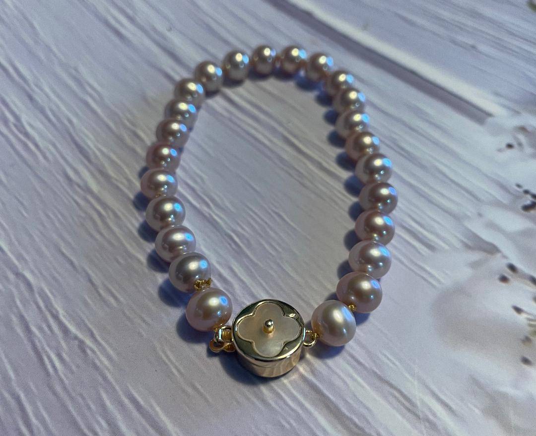 Lavender Freshwater Pearl Bracelet
