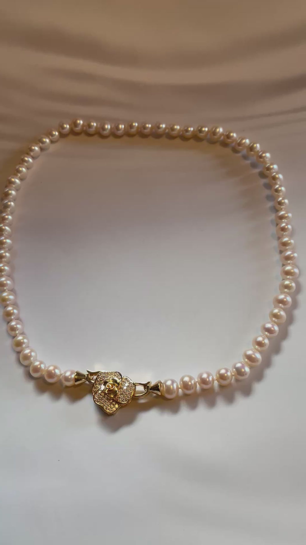 Classic Pearl Necklace